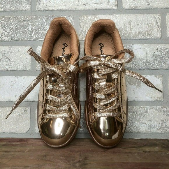 Qupid Metallic Rose Gold Shiny Women's Shoes Sz 6 - Picture 3 of 9